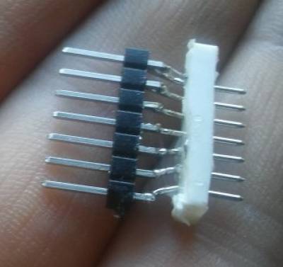 adaptor pinów, po zlutowaniu